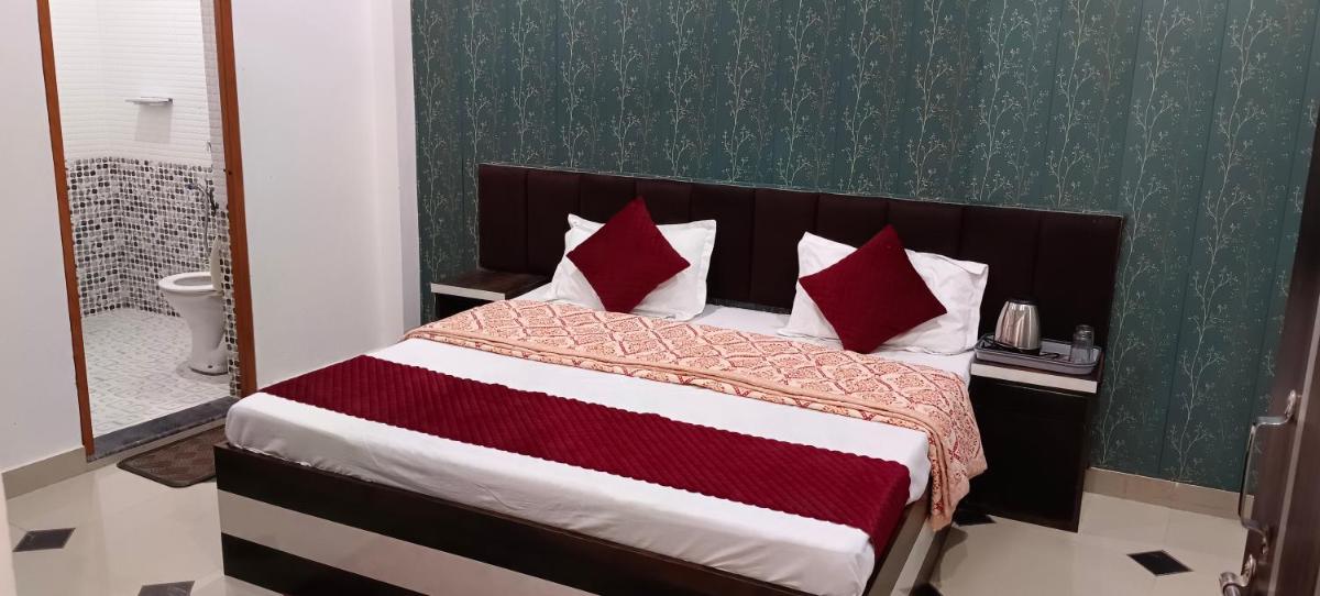 Shree Gorakhnath Guest House - Housity