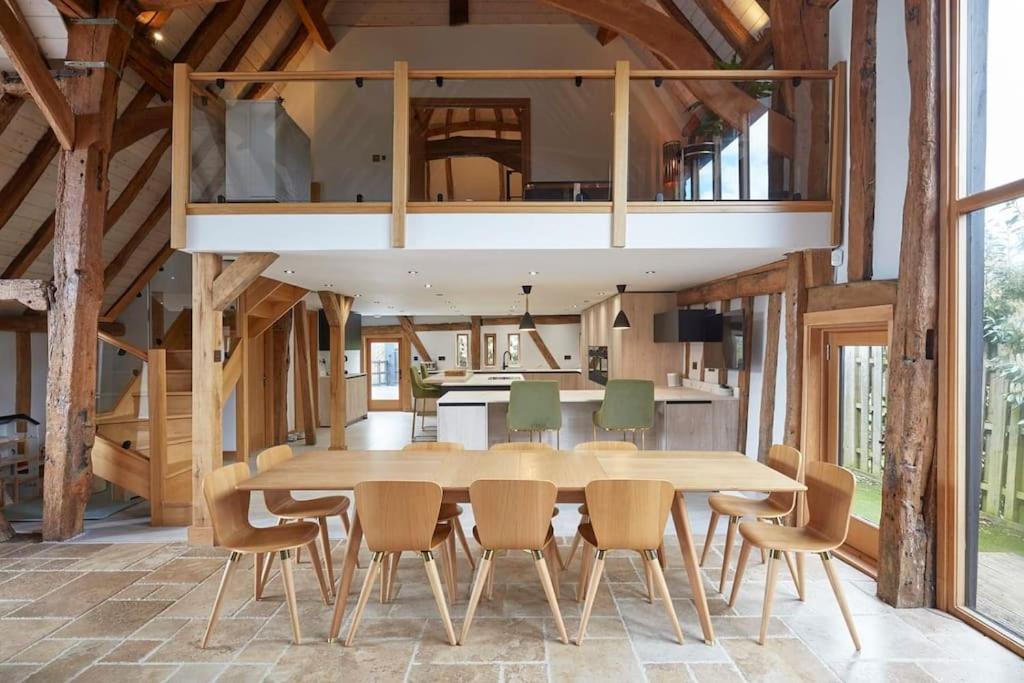 Mulberry Barn, Great Sampford - Housity