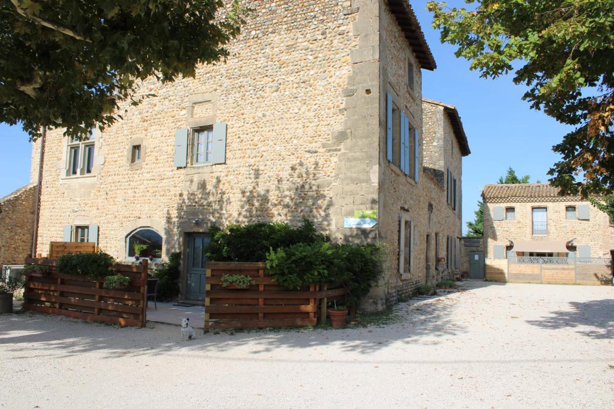 Les Gîtes de Genas - Housity