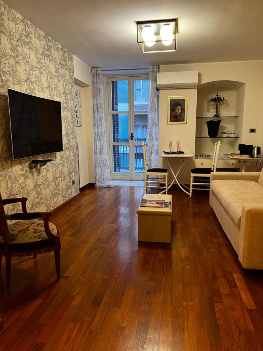 Calefati Gallery Luxury Apartment - Hizvo