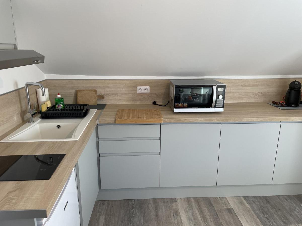 Studio Aix-les-Bains, 1 pièce, 2 personnes - FR-1-617-49 - Housity