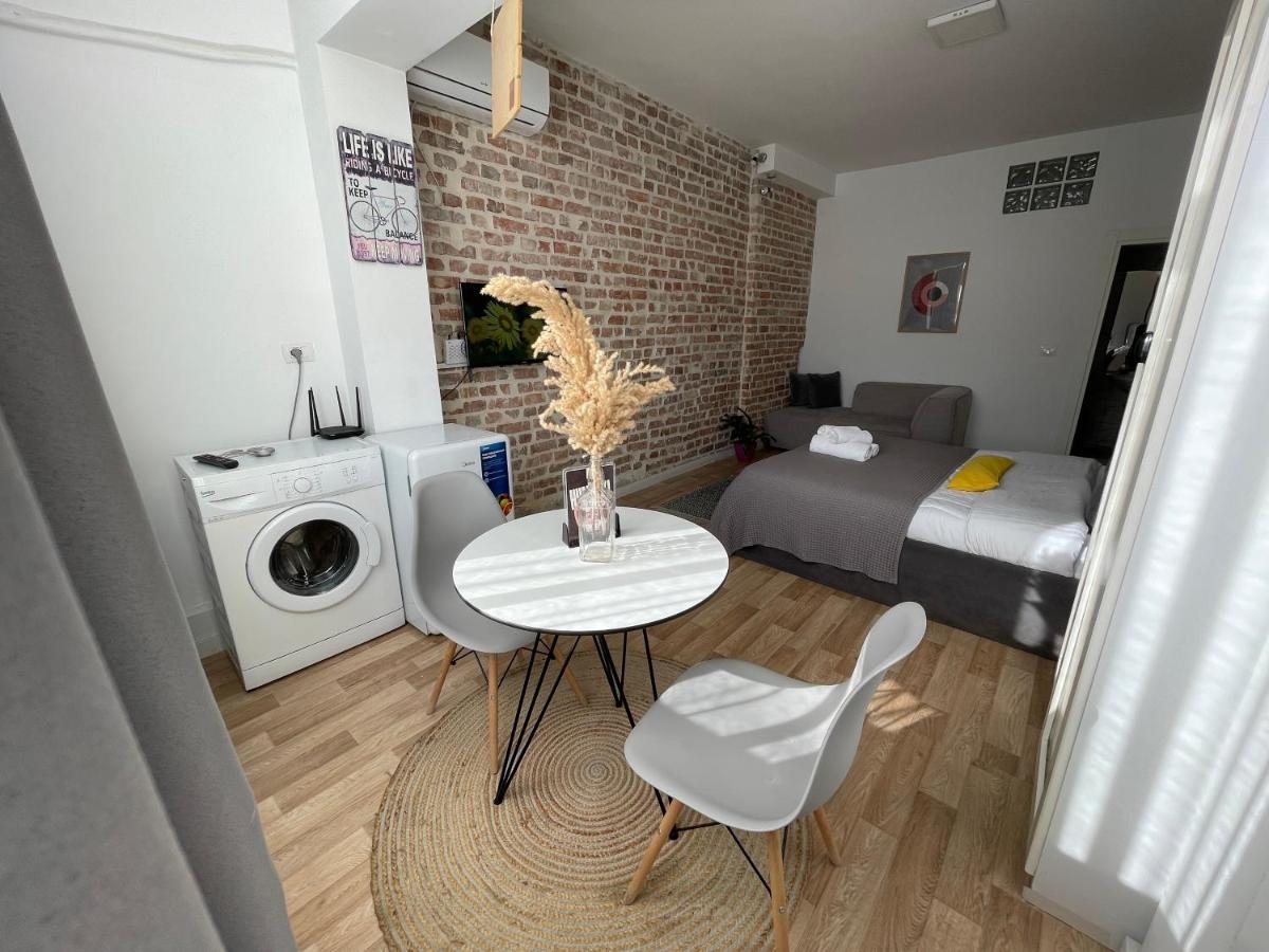 Suitetrails - Bricks Studio Apartments