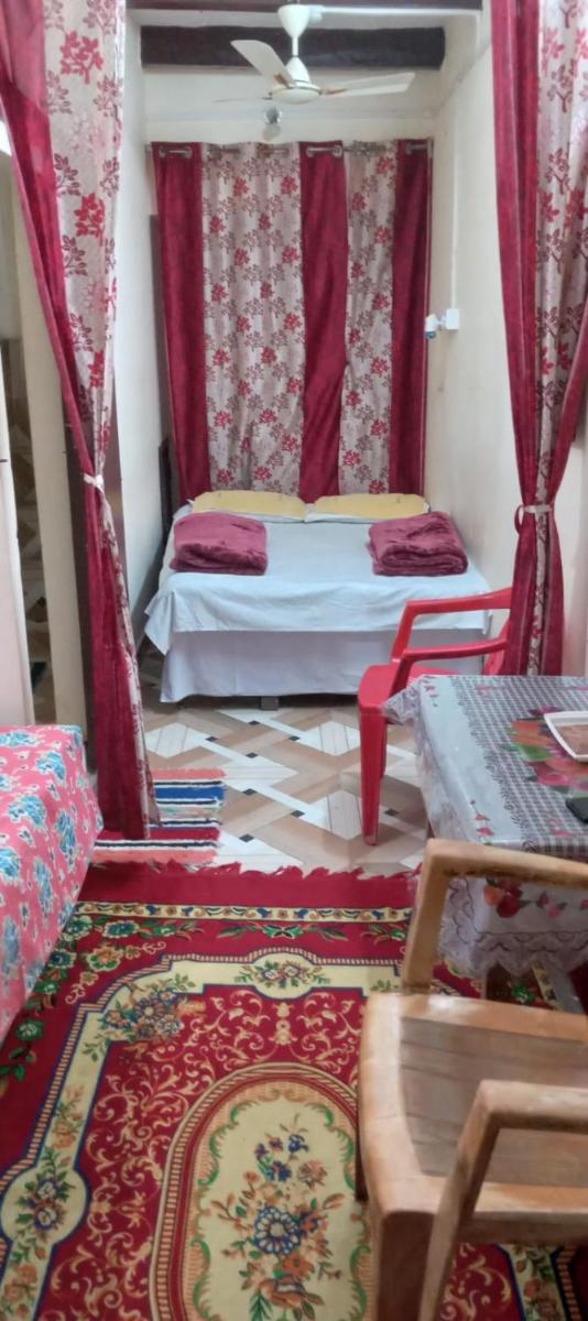 Suitetrails - KALYANI HOME STAY IN VARANASI