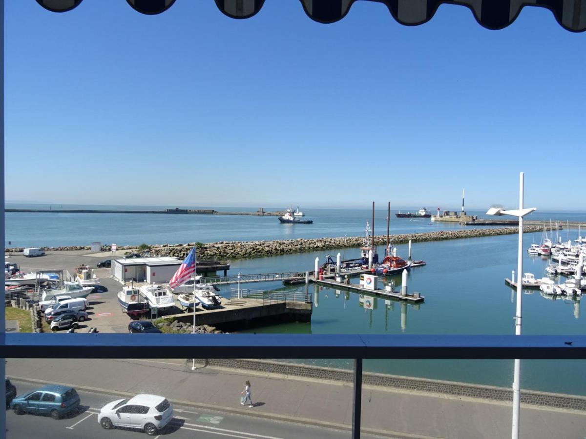 Petits Bateaux - Housity