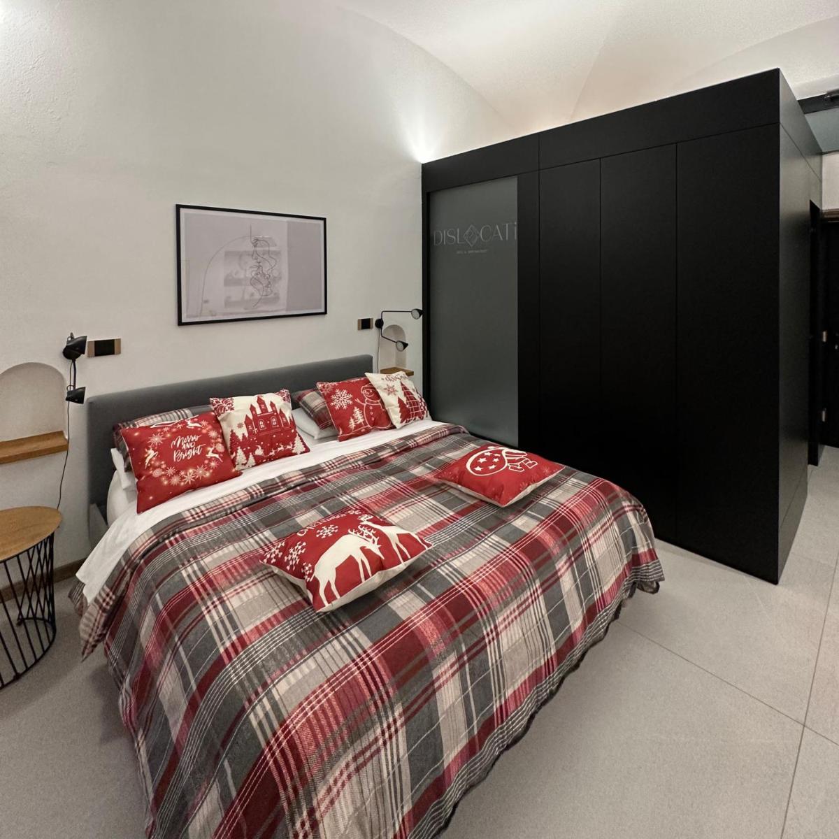 Dislocati BnB - Jacuzzi privata - Cucina - TV60