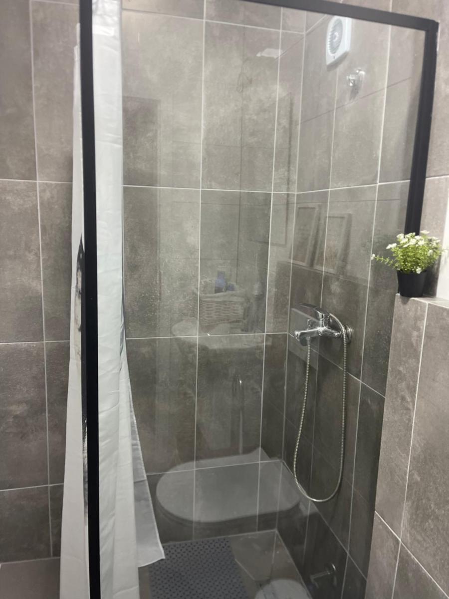 Chameleon Studio - Housity