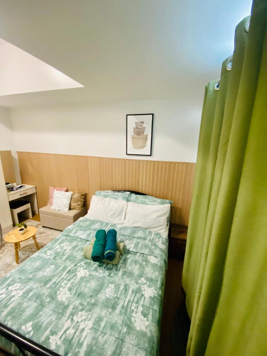 Stephen’s space at The Loop Tower - Housity