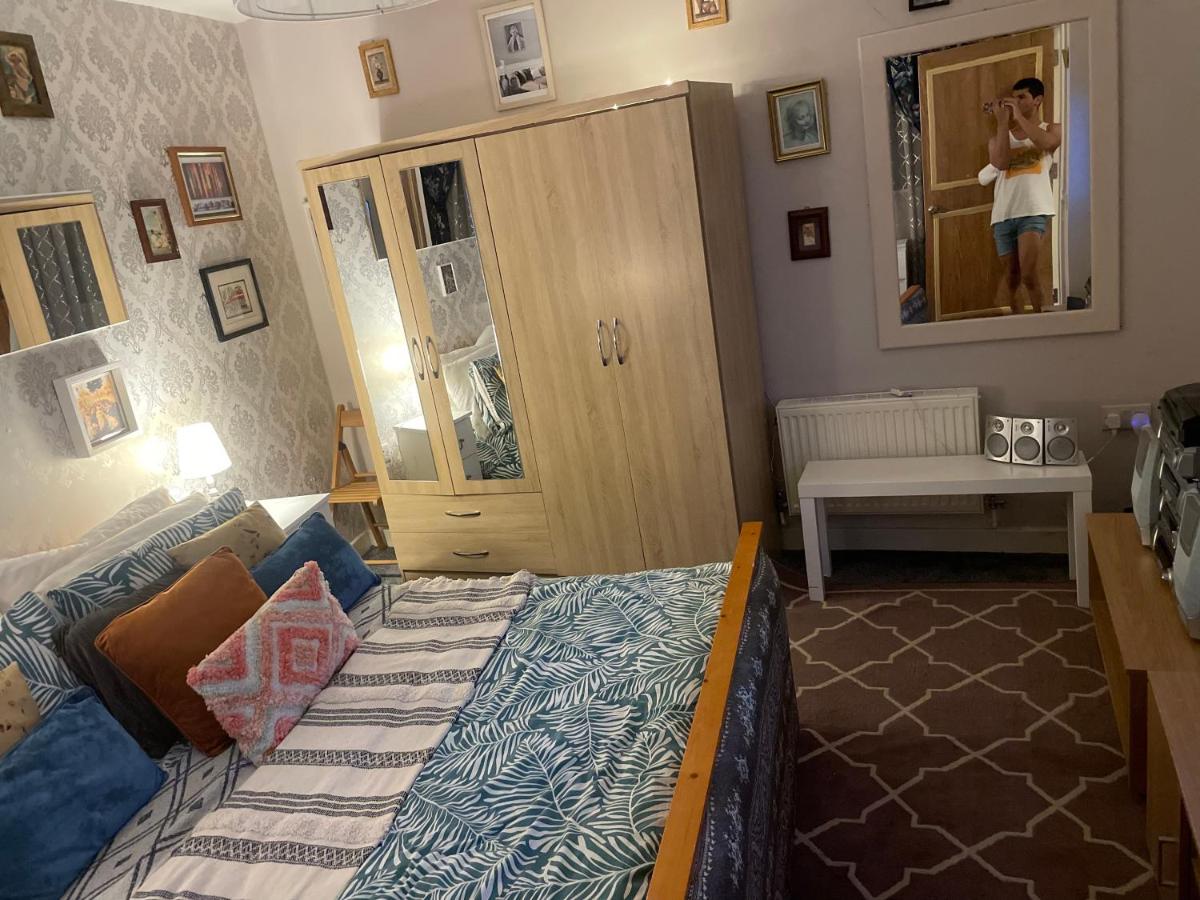 Private room. In zone 2 in Cousy flat - Housity