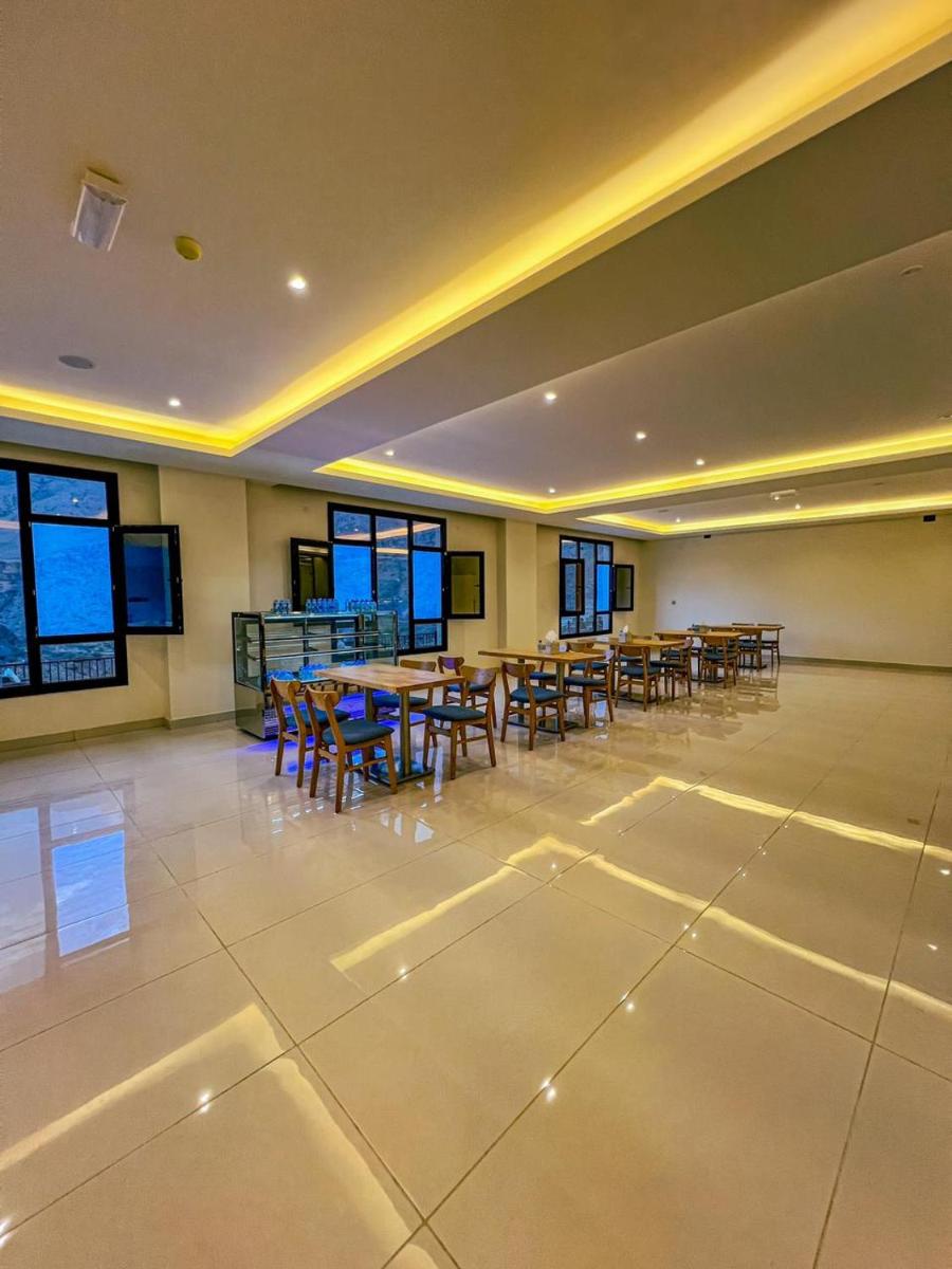 Season Inn Hotel_Bald Sayt - Housity
