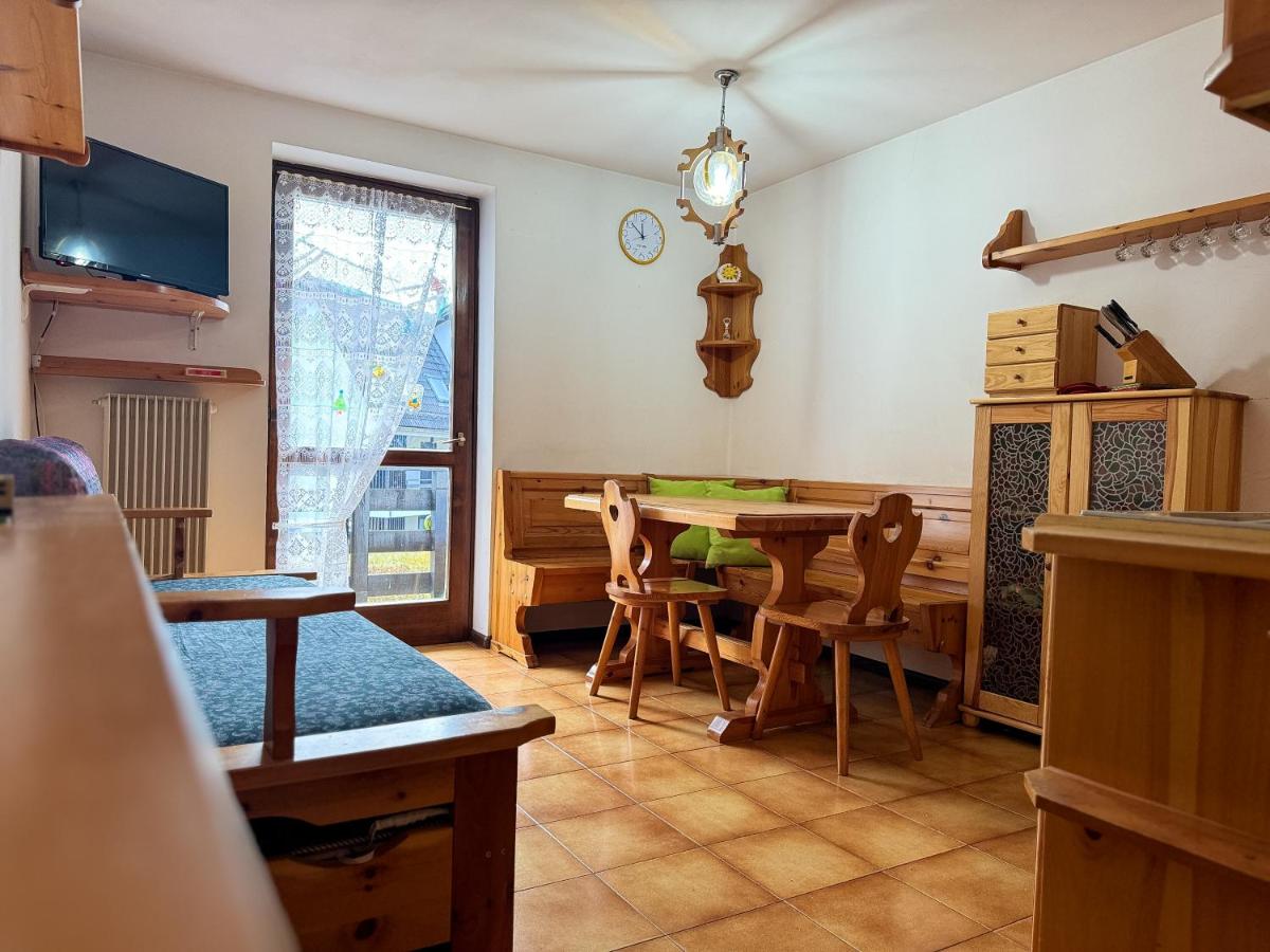Family Hut - Hizvo