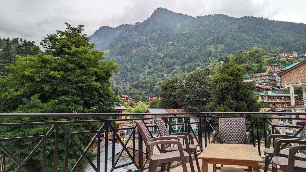 7 Kingdoms Manali - Housity