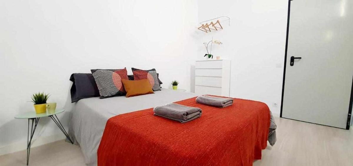 Hostal Urban Basic - Housity