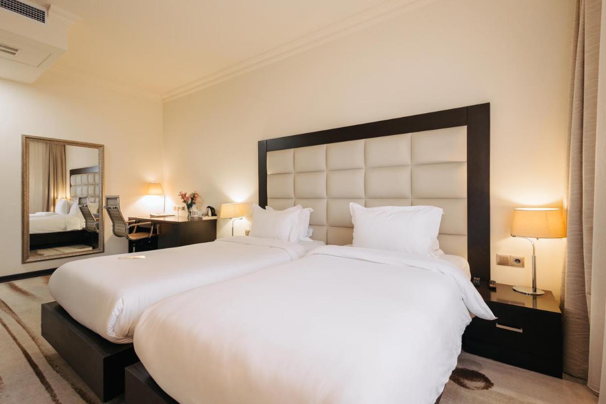 Paris Hotel Yerevan - Housity