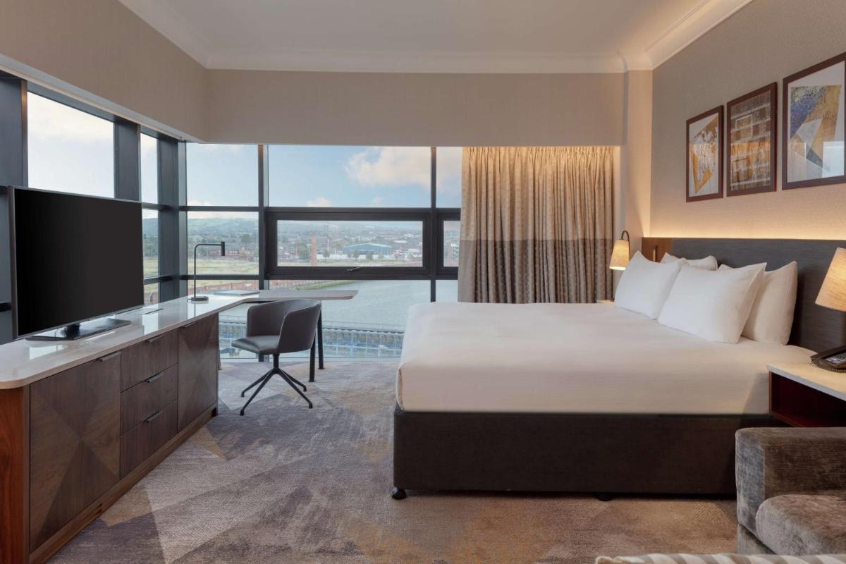 Hilton Belfast - Housity