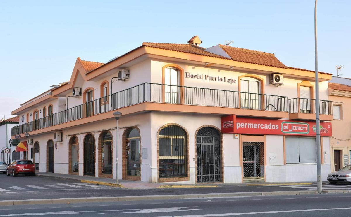 Hostal Puerto Lepe - Housity