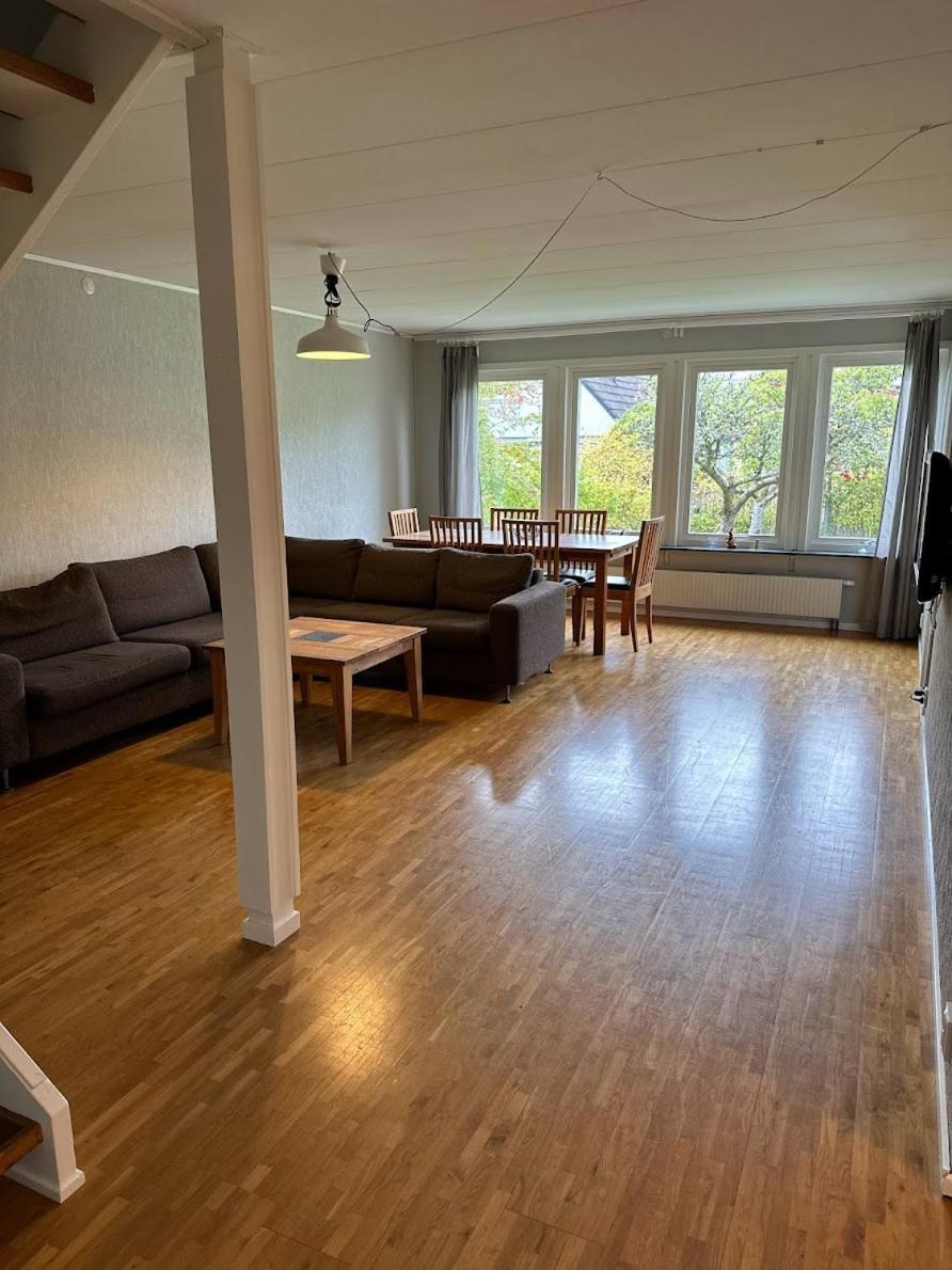 7 bädds villa på Teleborg, sjönära - Housity
