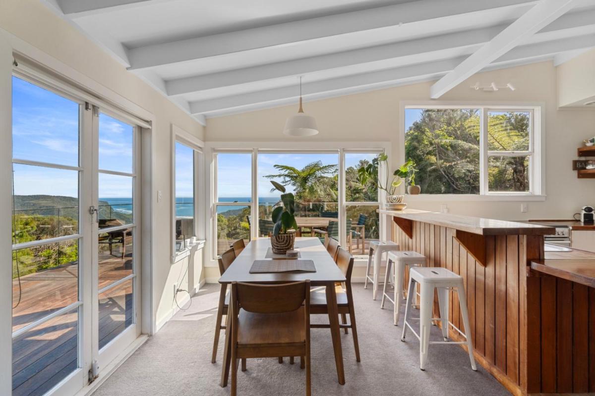 Piha - City Escape, Piha Holiday Home - Housity