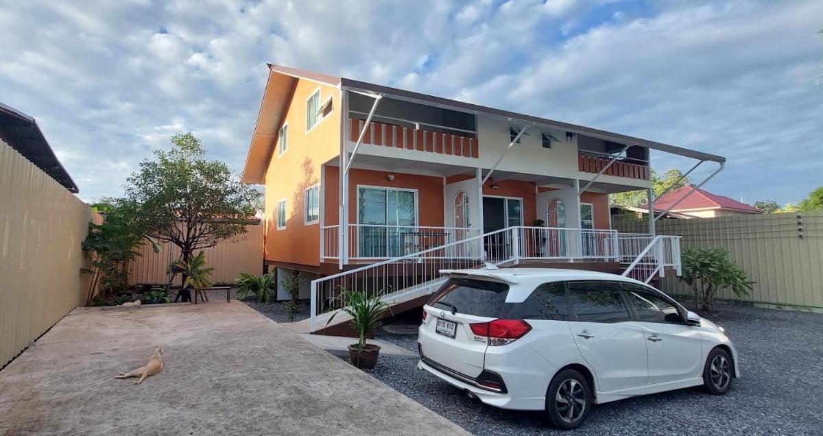 Baan Rhomkham Ayutthaya - บ้านร่มขามอยุธยา - Housity