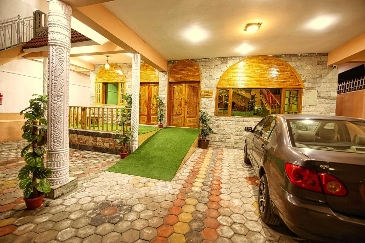 Oak Residency - Housity