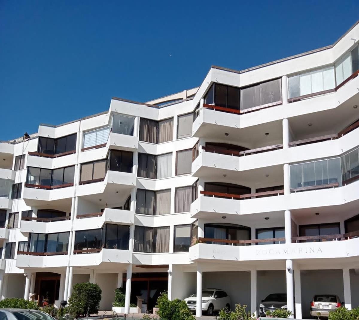 Beachfront Apartment Reñaca Chile - Housity