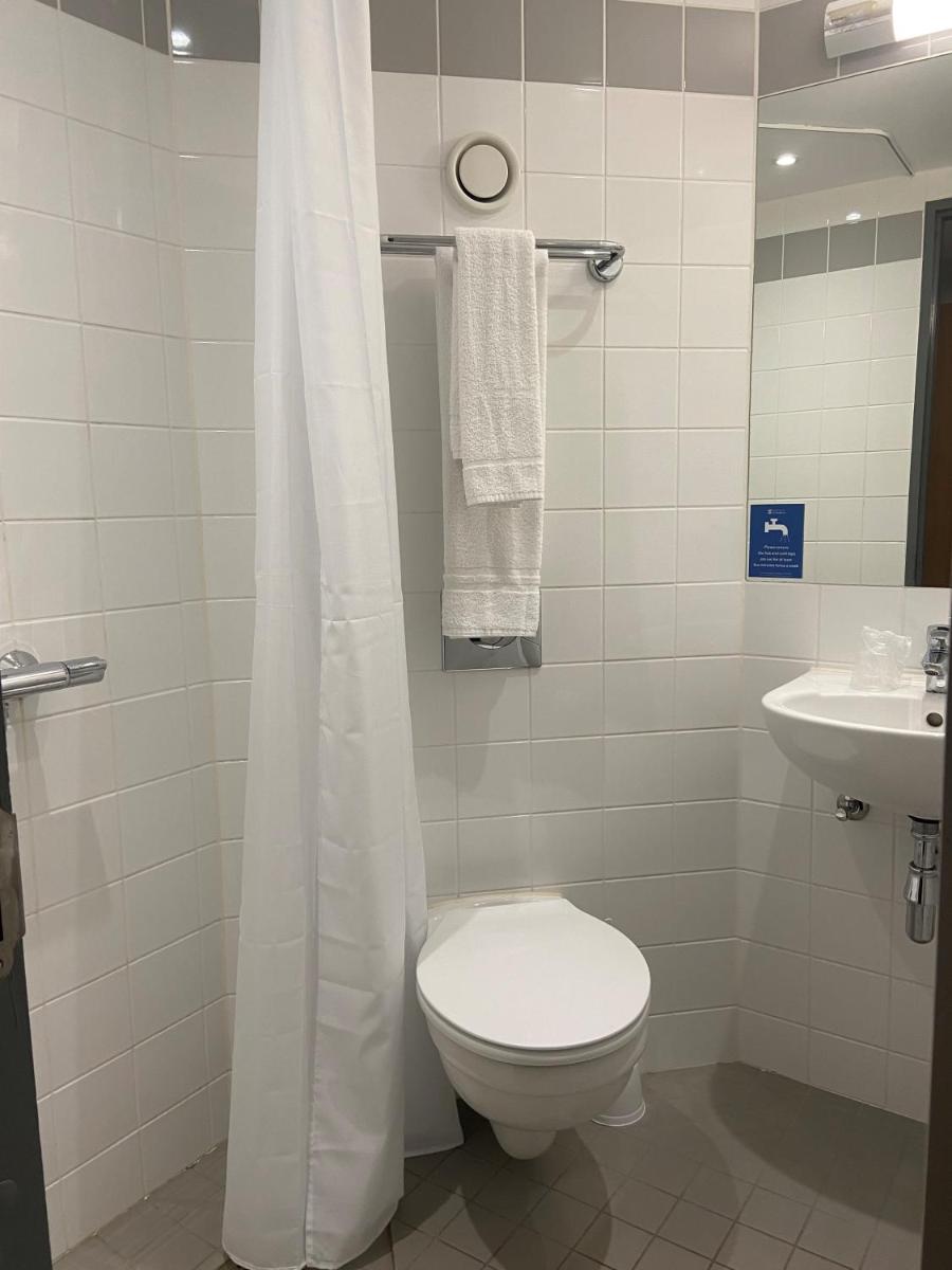 David Russell Apartments - Marconi - Housity