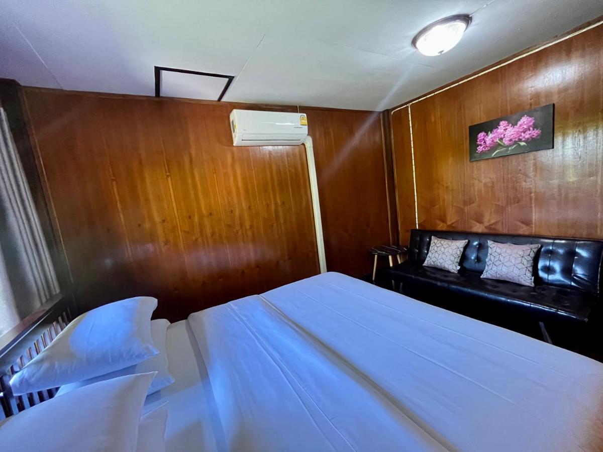 บ้านหลังน้อยโฮมสเตย์ - Housity