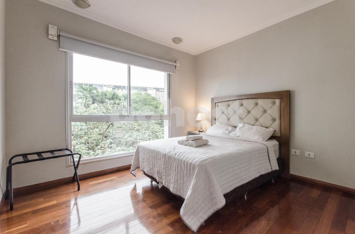 Ample 2 Bedroom Close To Shopping Del Sol - Housity