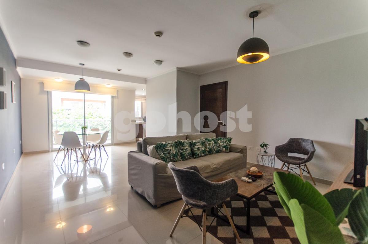 Hampton 2 Bedrooms Balcony And Bbq - Housity
