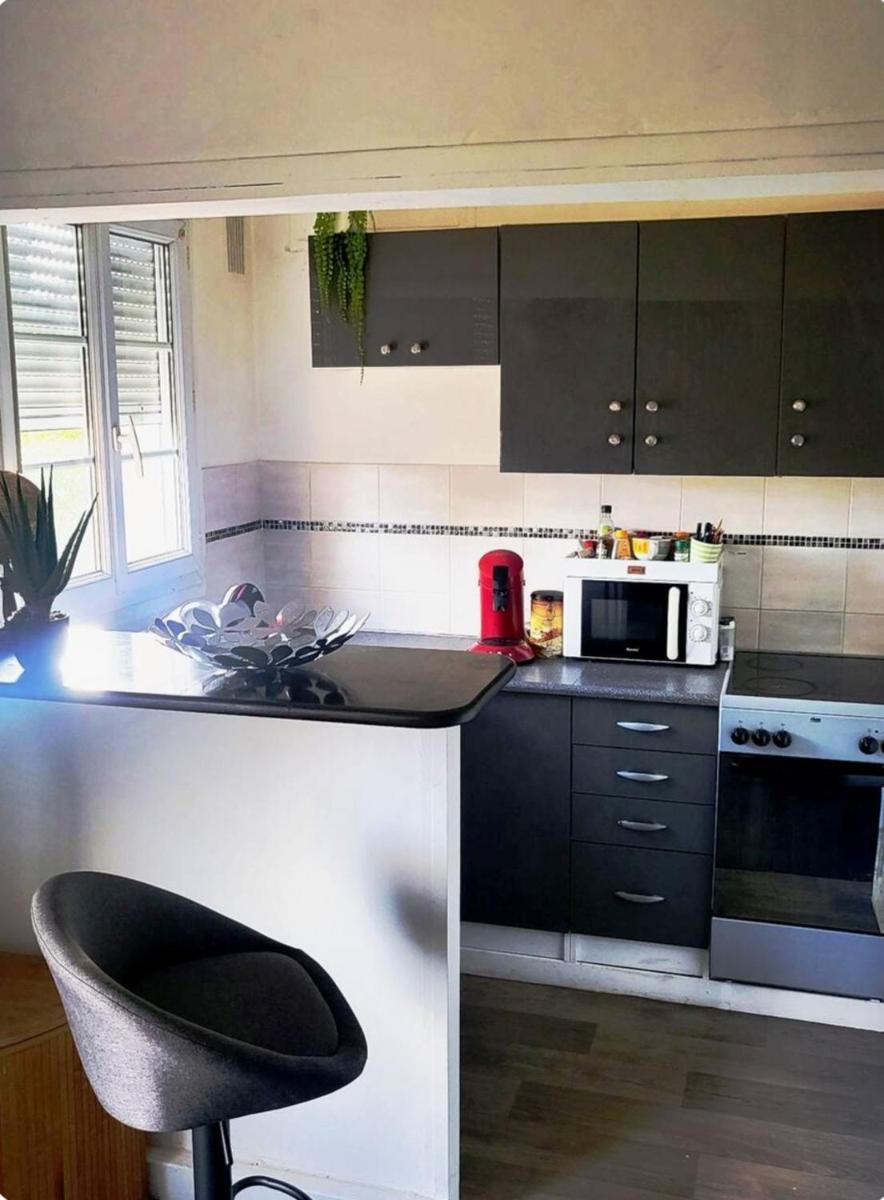T2 Cosy autonome h24 Parking privé attenant TV 165cm Netflix wi-fi au Rez-de-chaussée - Housity