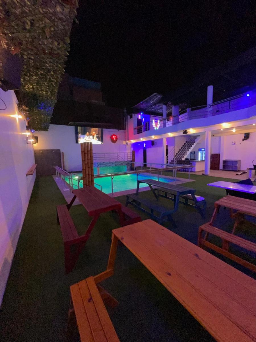 Olimpo Club Puente Piedra - La casa perfecta con piscina - Housity