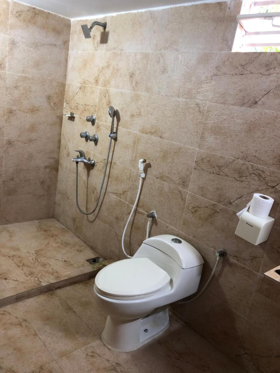 Pirojpur Guest House - Housity