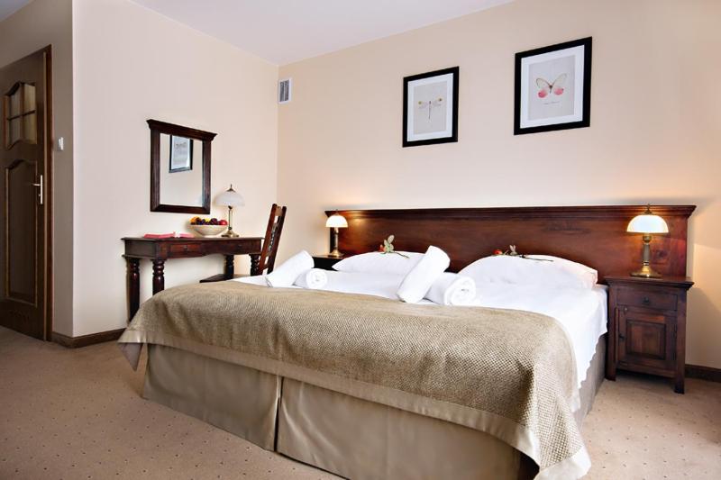 Hotel Carmen - Housity