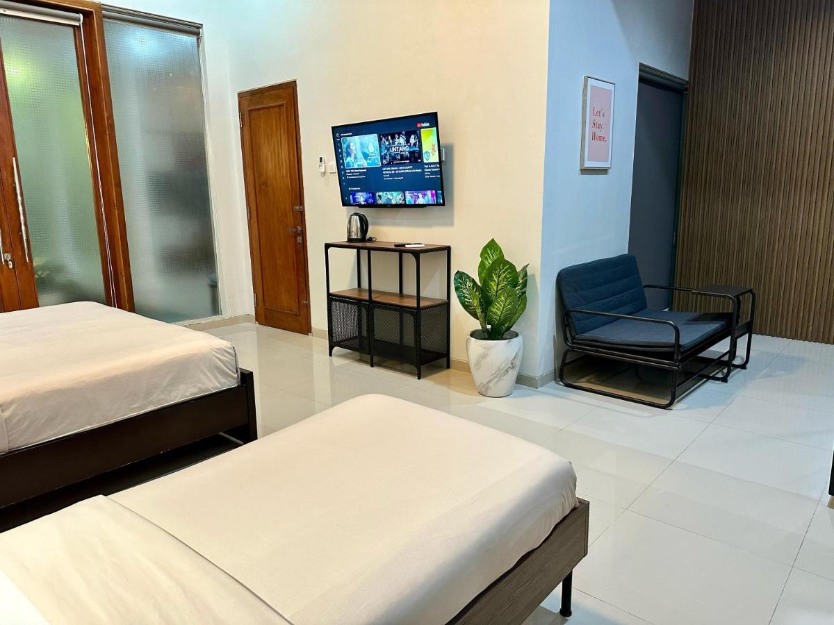 Cendhani Raras Gallery - Housity