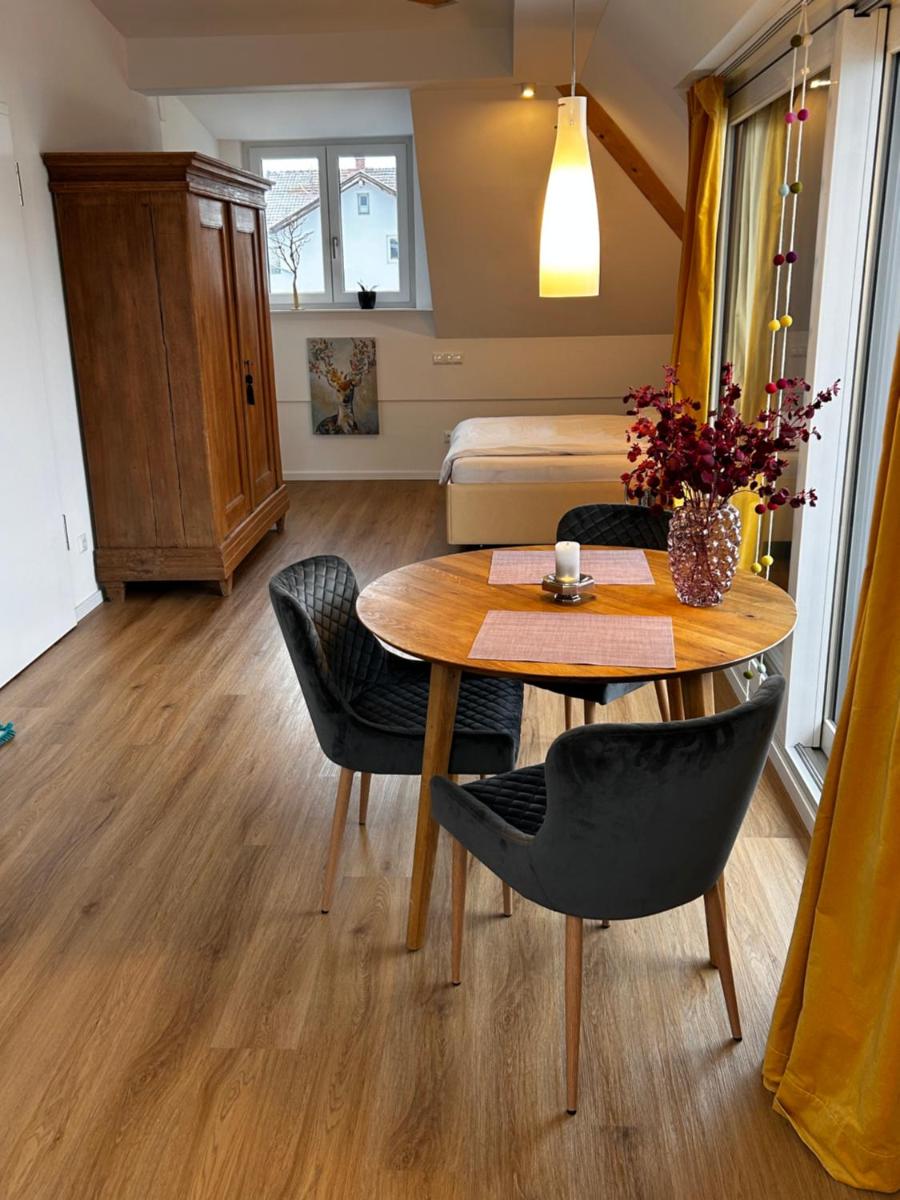 Terralpin Apartments - Charmante DG Wohnung mit Balkon - Housity