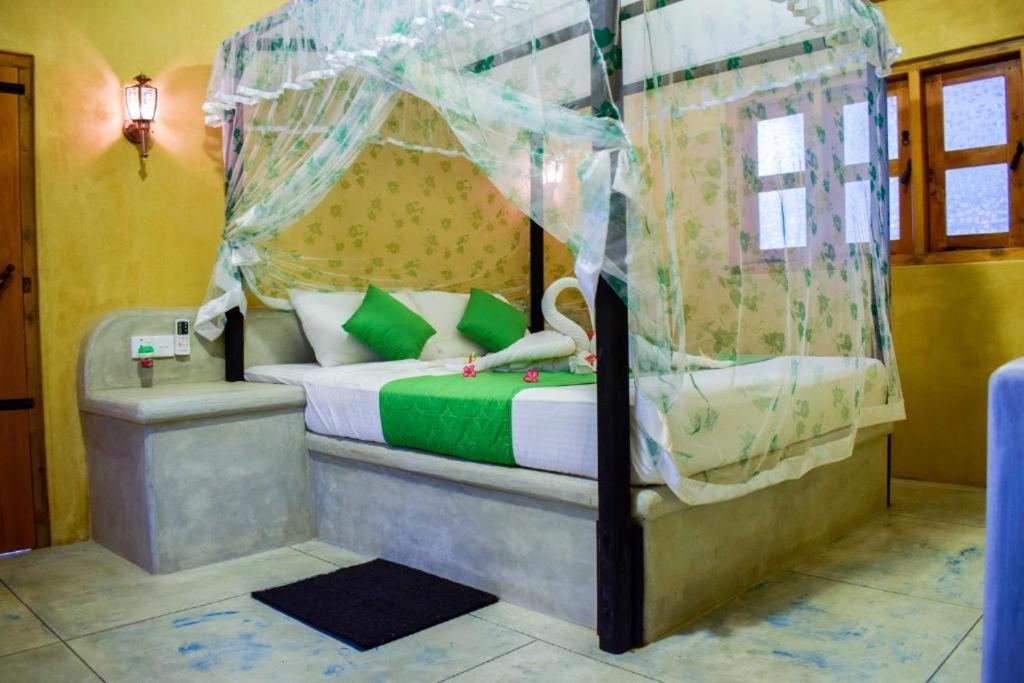 PEARL STAR BEACH RESORT - Housity
