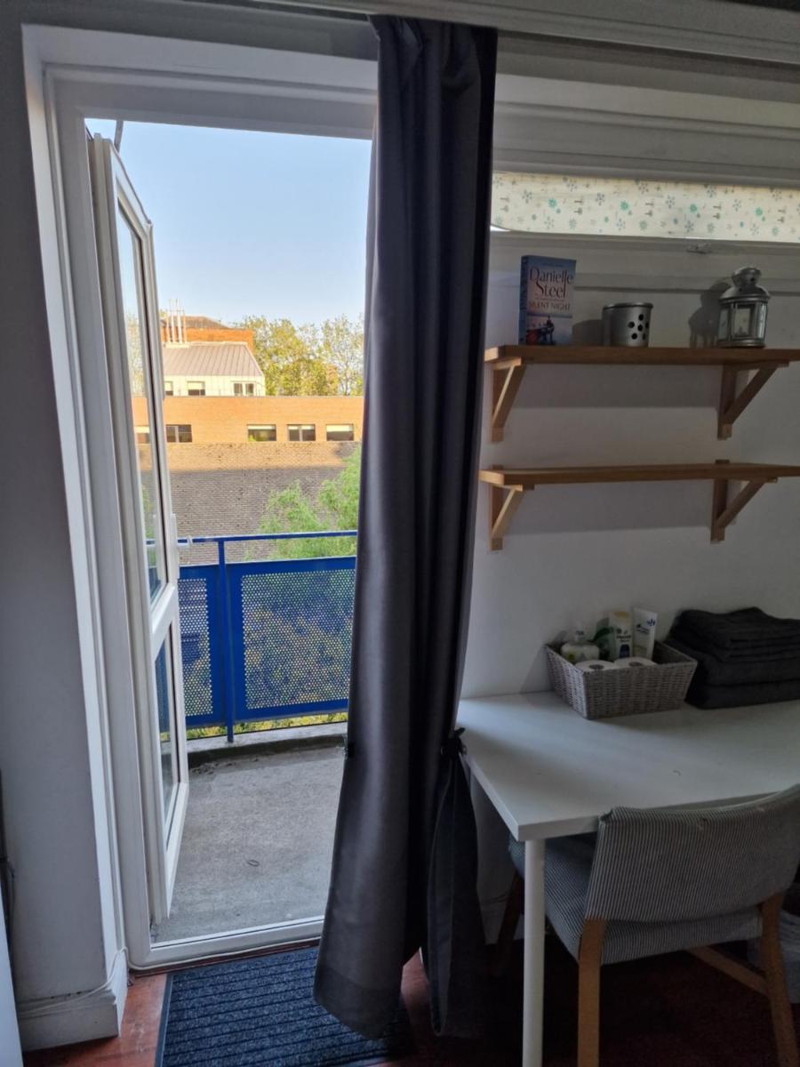 Spacious room private balcony - Central London - zone 1 - Elephant and Castle - Housity