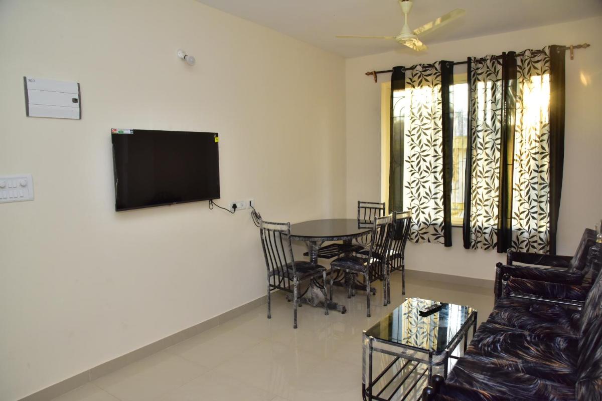Fieldstone Lovely 2 BHK AC Apartment - Housity