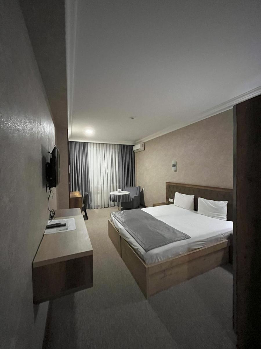 Royal Sapphire Baku - Housity