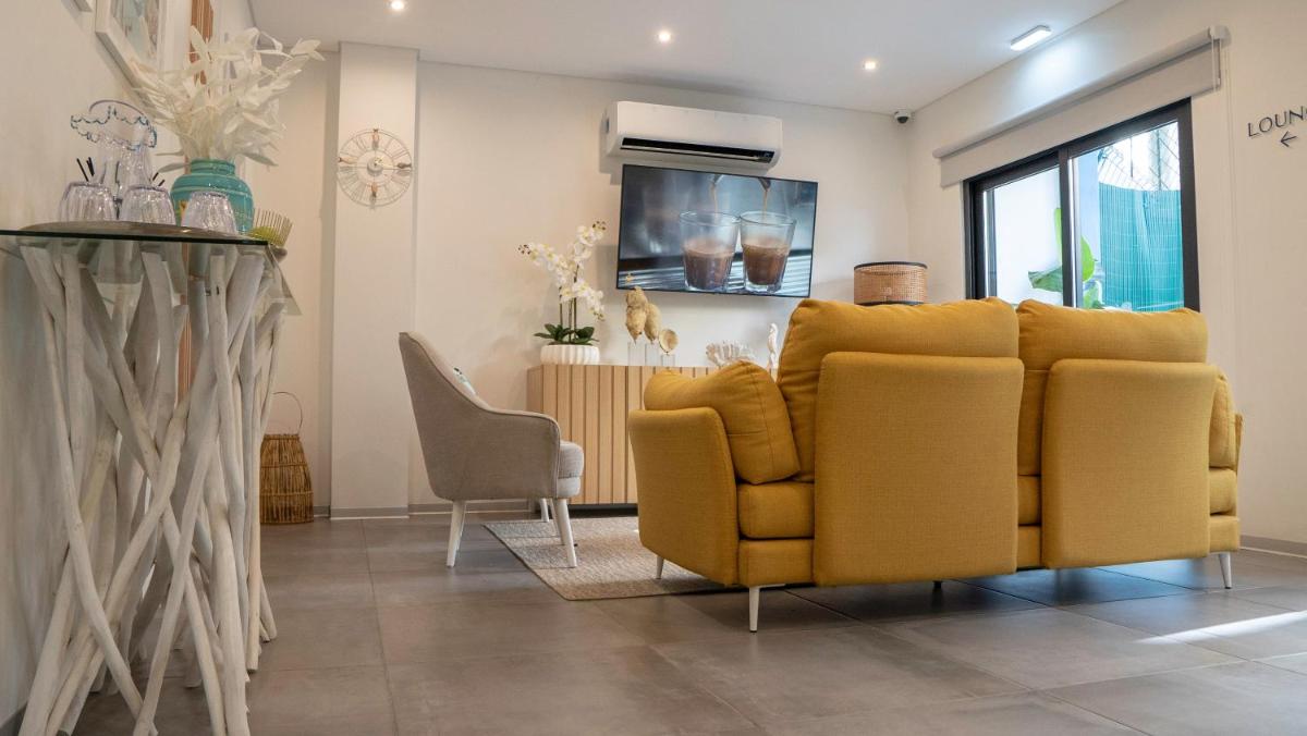 Avenue 41 Guest House - Housity