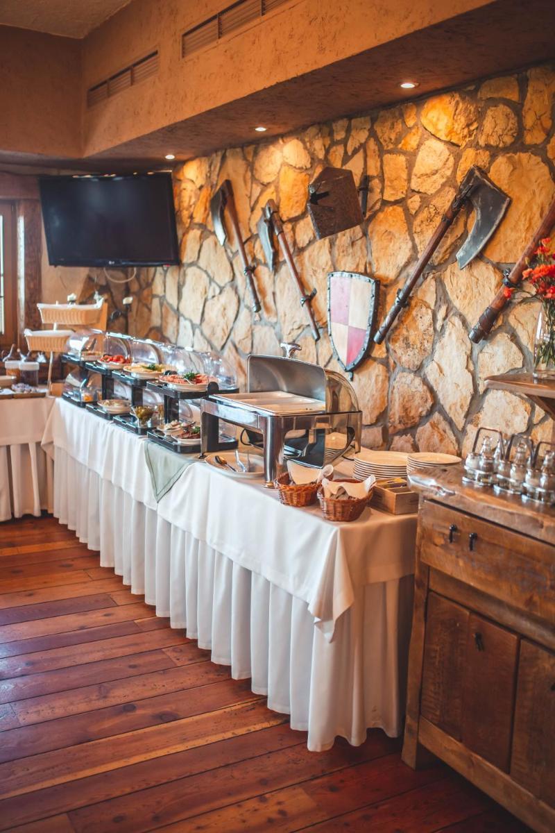 Hotel Rycerski - Housity