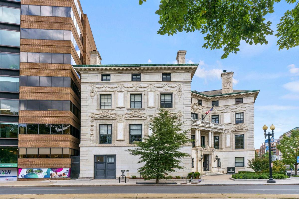 Placemakr Dupont Circle - Housity