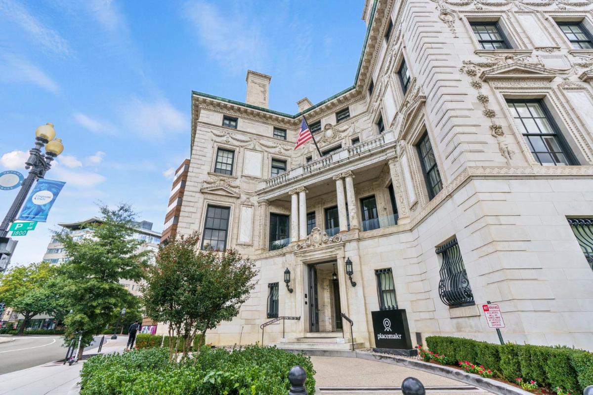 Placemakr Dupont Circle - Housity
