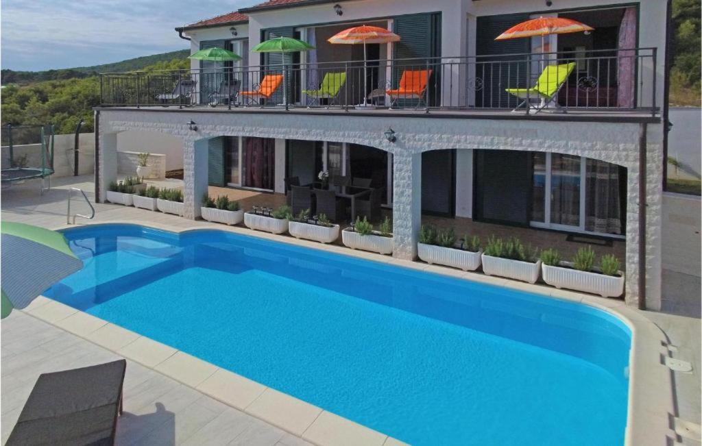 JUMARE Bed & Breakfast - Housity