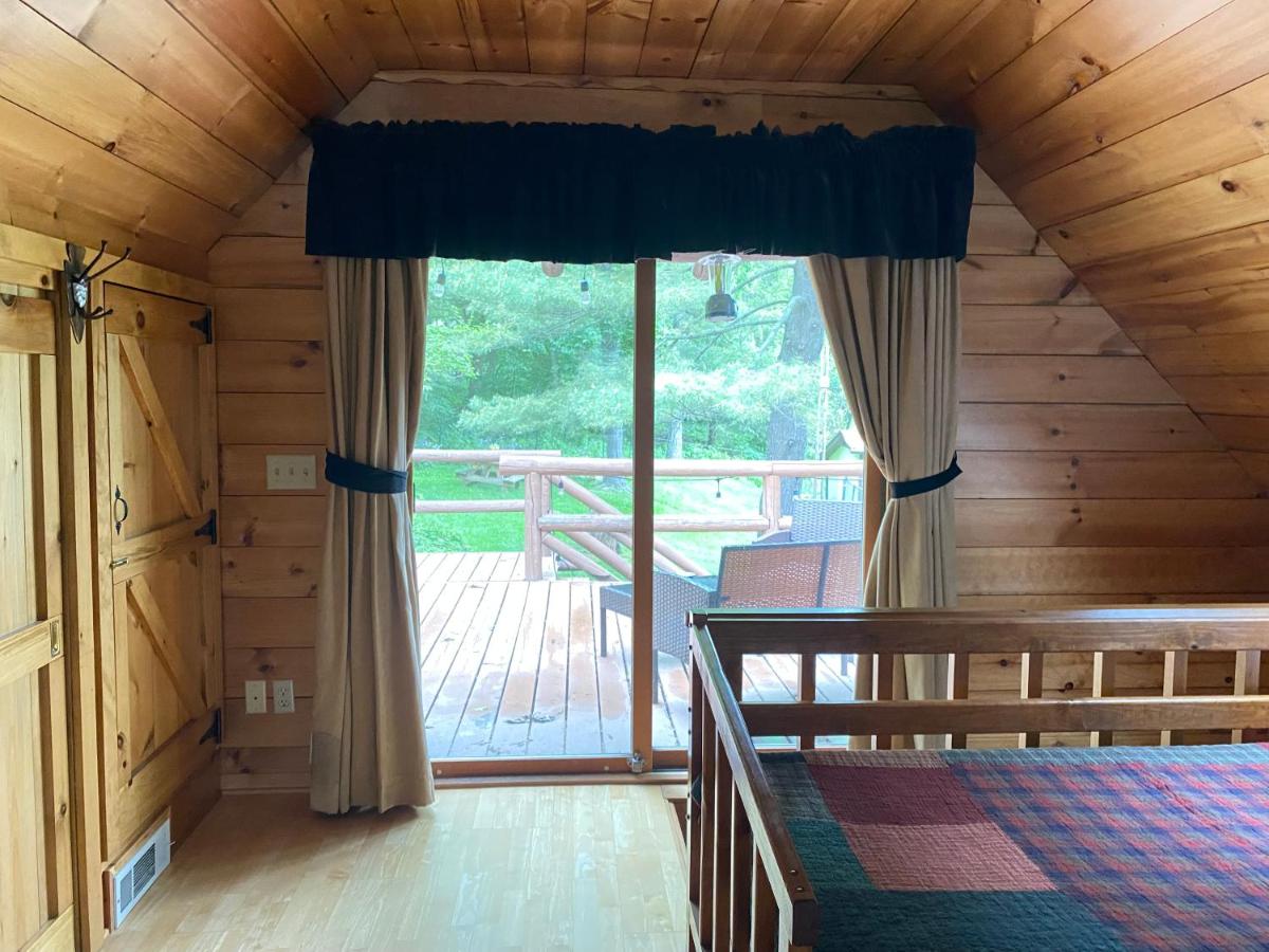 The Overlook at Lake Koshkonong - Lake Home Log Cabin - Housity