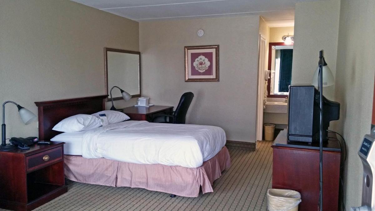 Motel 6-Brunswick, GA - Housity