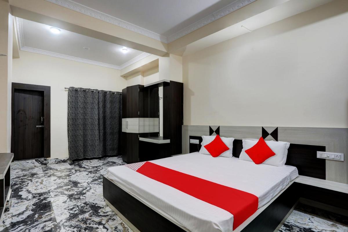 Hotel O Flagship Hotel Divine Inn - Housity
