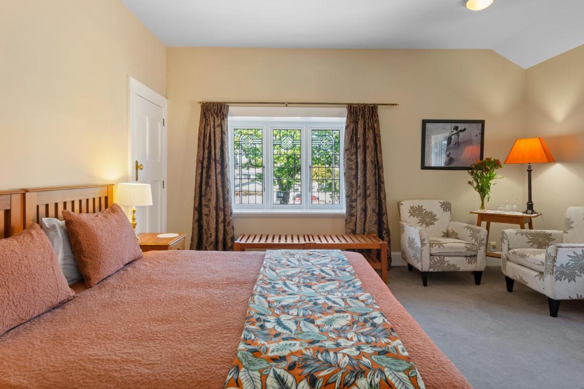 Suitetrails - Homelea Bed and Breakfast