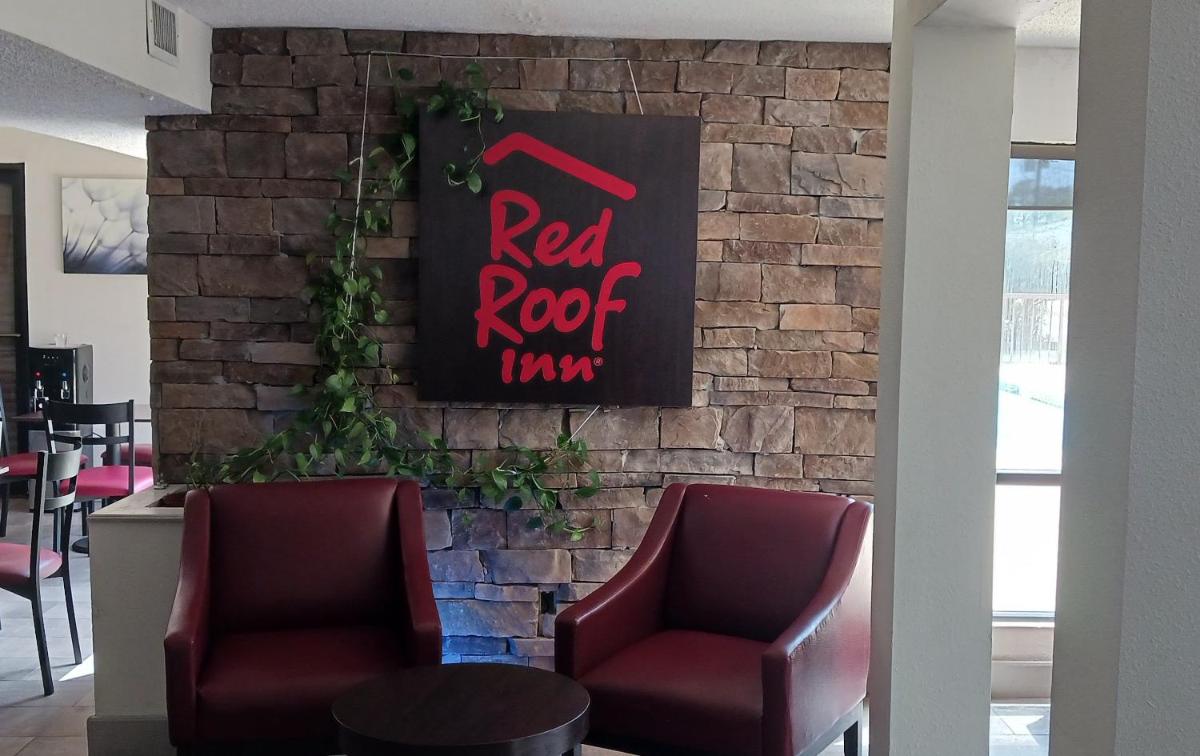 Red Roof Inn Moss Point - Housity