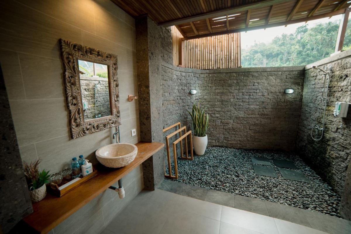 Kubu Sakian Villa and Restaurant Sidemen - Housity