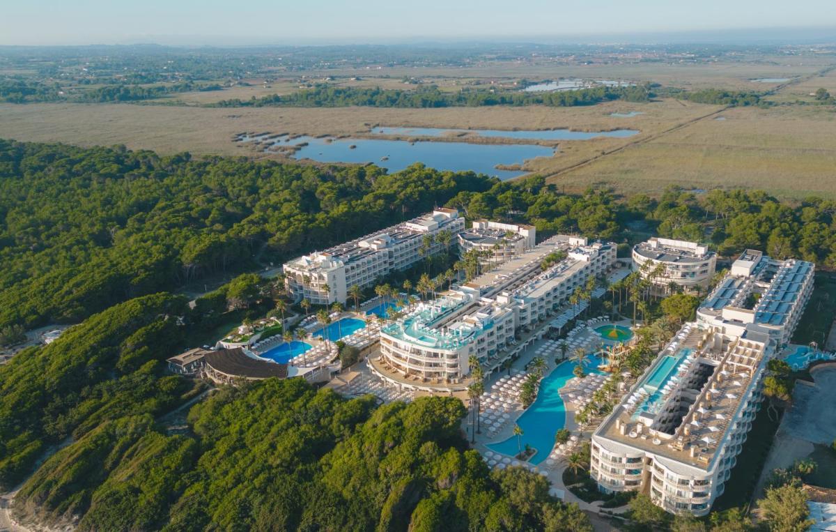 Piscina en o cerca de Iberostar Selection Albufera Park All Inclusive